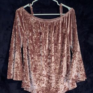 * ROSEY VELVET OFF THE SHOULDER BLOUSE